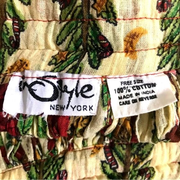 In style VTG Adjustable Free Size Christmas Skirt - Picture 6 of 8
